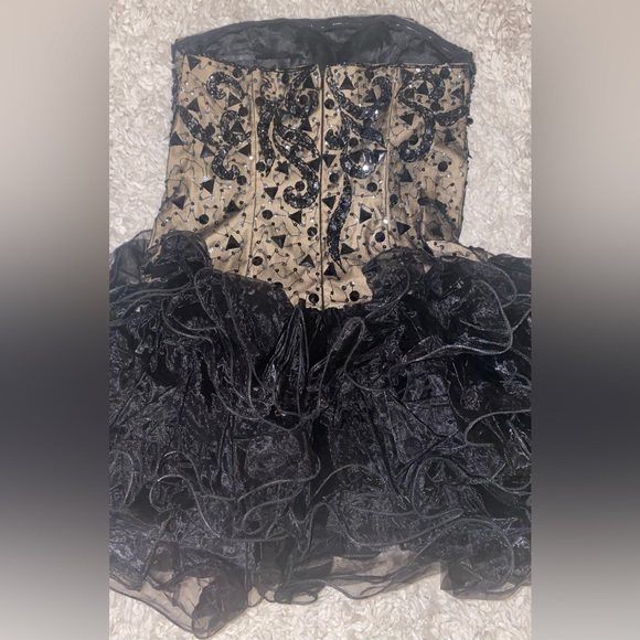 Black short strapless ballerina tutu formal party dress with rhinestone bodice. - Picture 7 of 8